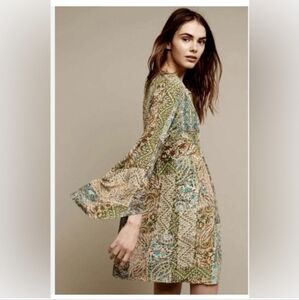 Anthropologie Floreat Amelia Green Paisley Bell Boho Sleeve Mini Dress Romantic